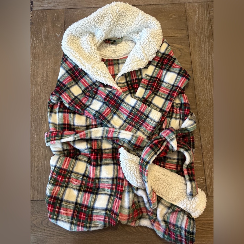 Martha S. Kids Plaid Pocket Pajama Robe - Red, White, Hunter, Navy Knee length